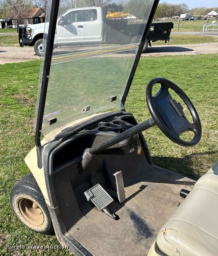 image for item EG6328 2014 Yamaha YDRAX5 golf cart