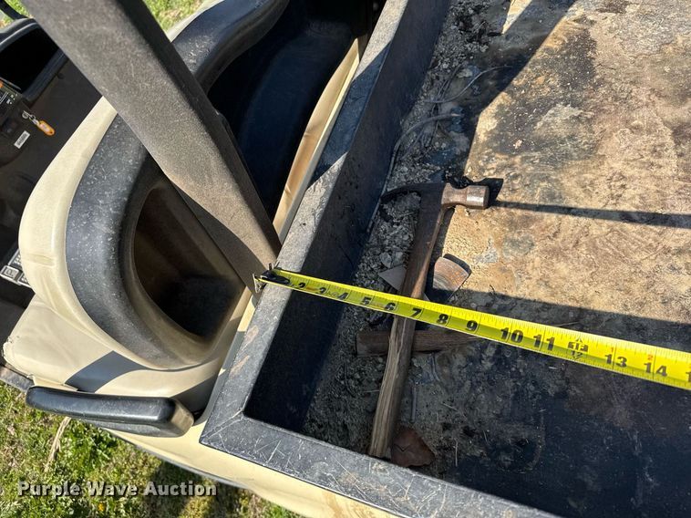 image for item EG6328 2014 Yamaha YDRAX5 golf cart