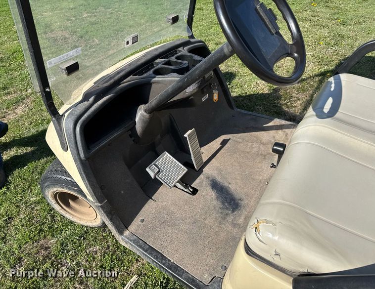 image for item EG6328 2014 Yamaha YDRAX5 golf cart