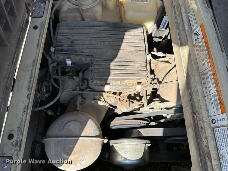 image for item EG6328 2014 Yamaha YDRAX5 golf cart