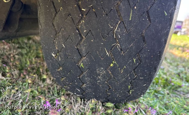 image for item EG6328 2014 Yamaha YDRAX5 golf cart