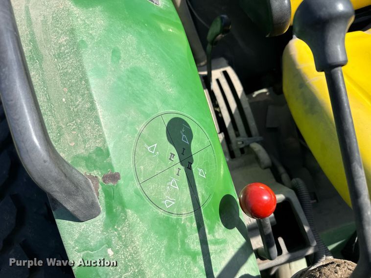 image for item EG6329 1992 John Deere 5300 tractor