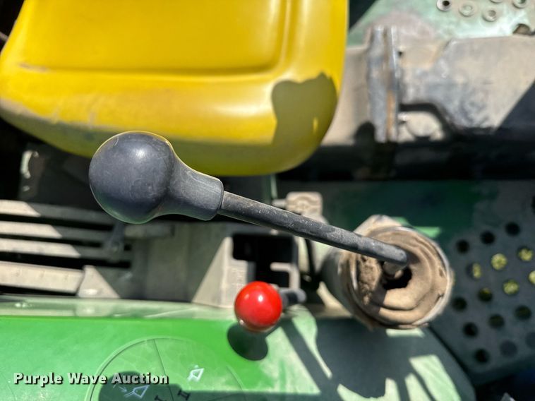 image for item EG6329 1992 John Deere 5300 tractor