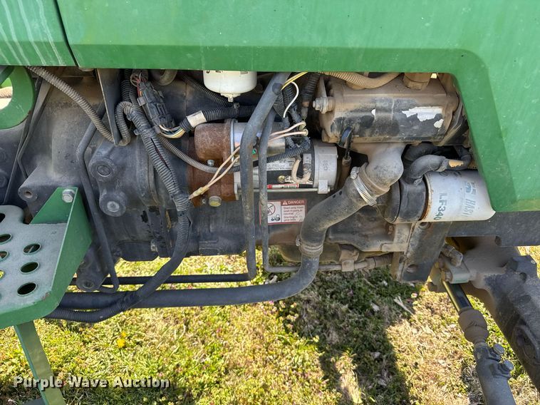 image for item EG6329 1992 John Deere 5300 tractor