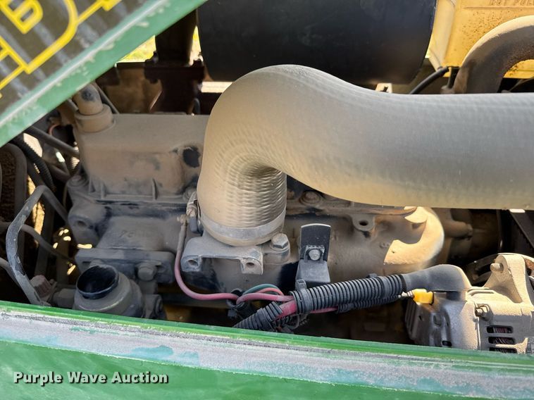 image for item EG6329 1992 John Deere 5300 tractor