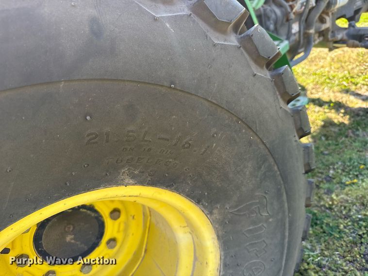 image for item EG6329 1992 John Deere 5300 tractor