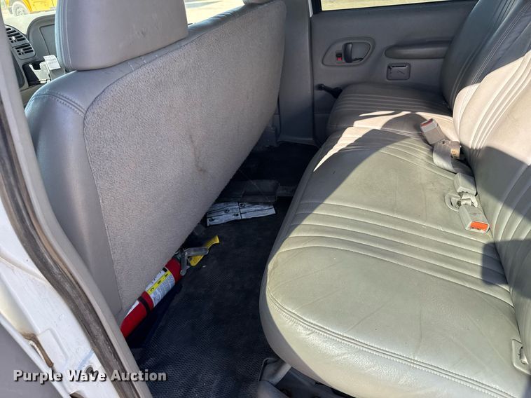 image for item EG6372 1999 Chevrolet Suburban SUV