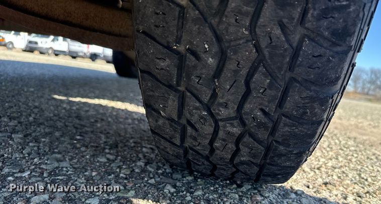 image for item EG6372 1999 Chevrolet Suburban SUV