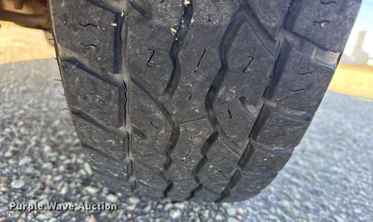 image for item EG6372 1999 Chevrolet Suburban SUV