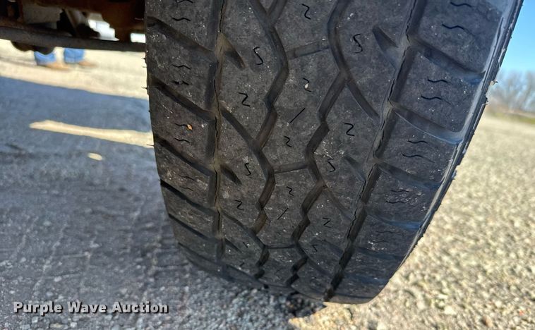 image for item EG6372 1999 Chevrolet Suburban SUV