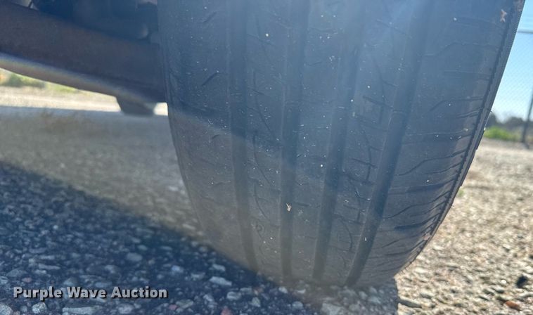 image for item EG6373 1999 GMC Suburban SUV