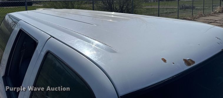 image for item EG6374 1999 Chevrolet Suburban SUV