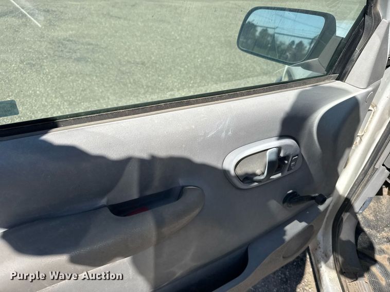 image for item EG6374 1999 Chevrolet Suburban SUV