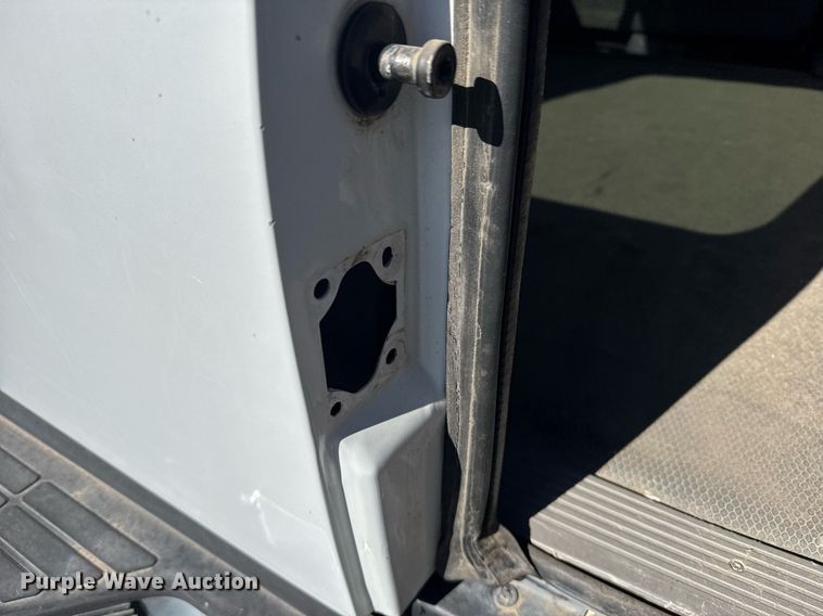 image for item EG6374 1999 Chevrolet Suburban SUV