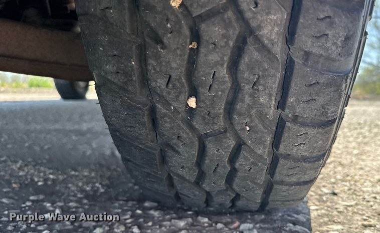 image for item EG6374 1999 Chevrolet Suburban SUV