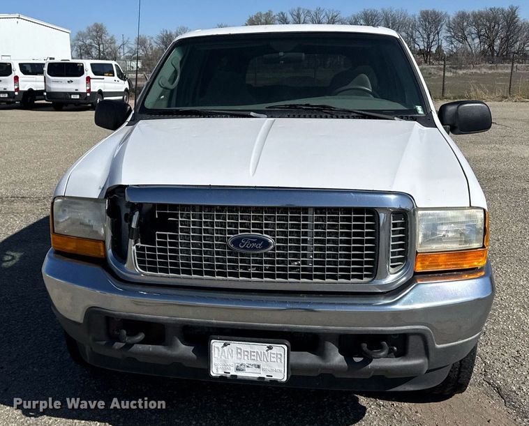 image for item EG6375 2001 Ford Excursion XLT SUV