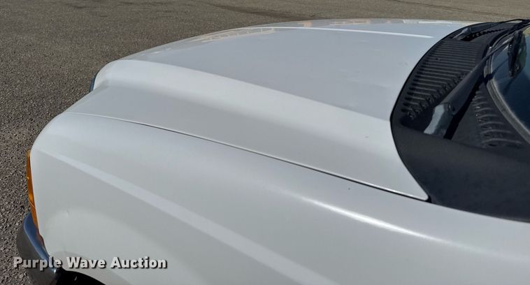 image for item EG6375 2001 Ford Excursion XLT SUV