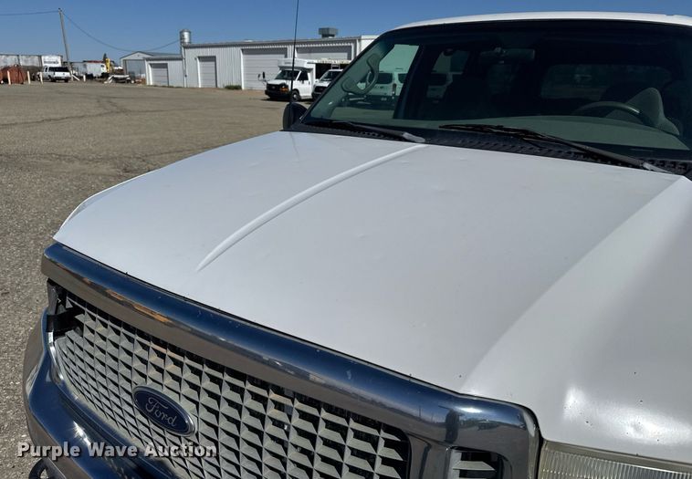 image for item EG6375 2001 Ford Excursion XLT SUV