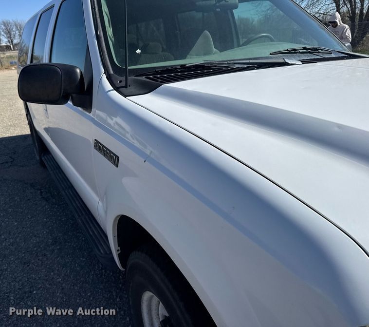 image for item EG6375 2001 Ford Excursion XLT SUV