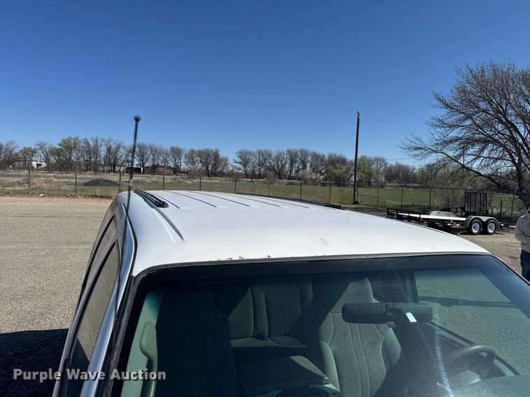 image for item EG6375 2001 Ford Excursion XLT SUV