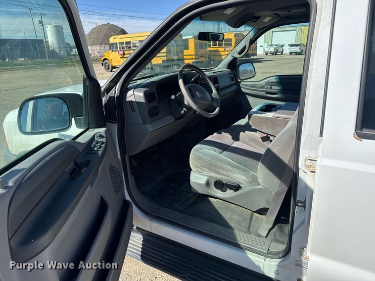 image for item EG6375 2001 Ford Excursion XLT SUV