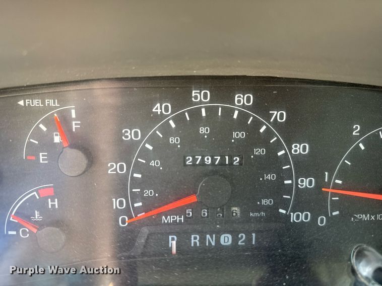 image for item EG6375 2001 Ford Excursion XLT SUV