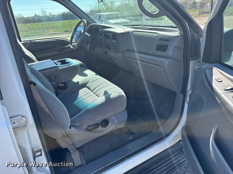 image for item EG6375 2001 Ford Excursion XLT SUV