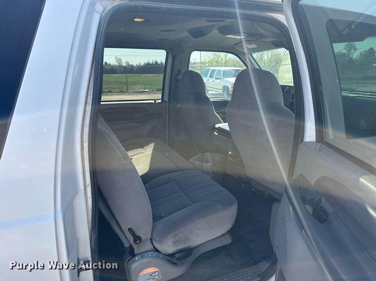 image for item EG6375 2001 Ford Excursion XLT SUV