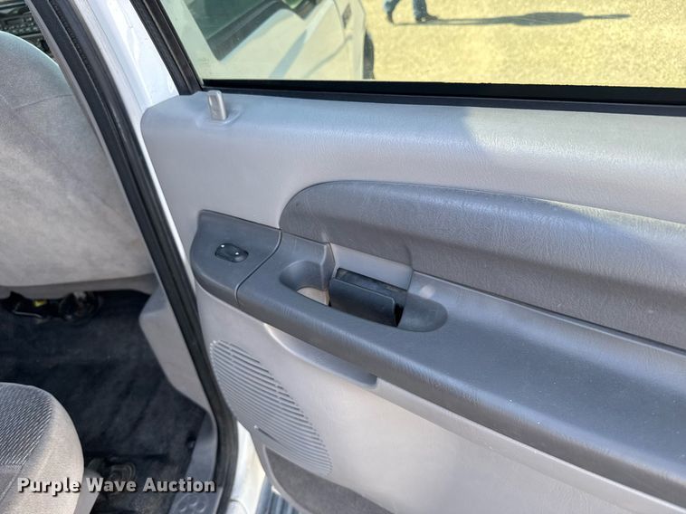 image for item EG6375 2001 Ford Excursion XLT SUV