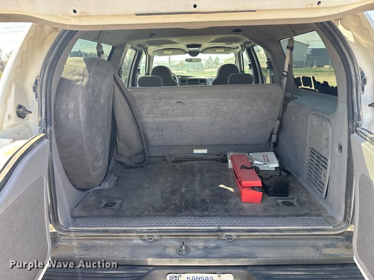 image for item EG6375 2001 Ford Excursion XLT SUV