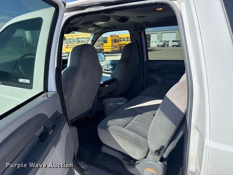 image for item EG6375 2001 Ford Excursion XLT SUV