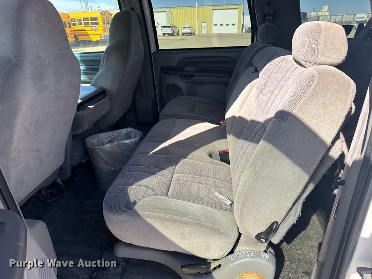 image for item EG6375 2001 Ford Excursion XLT SUV