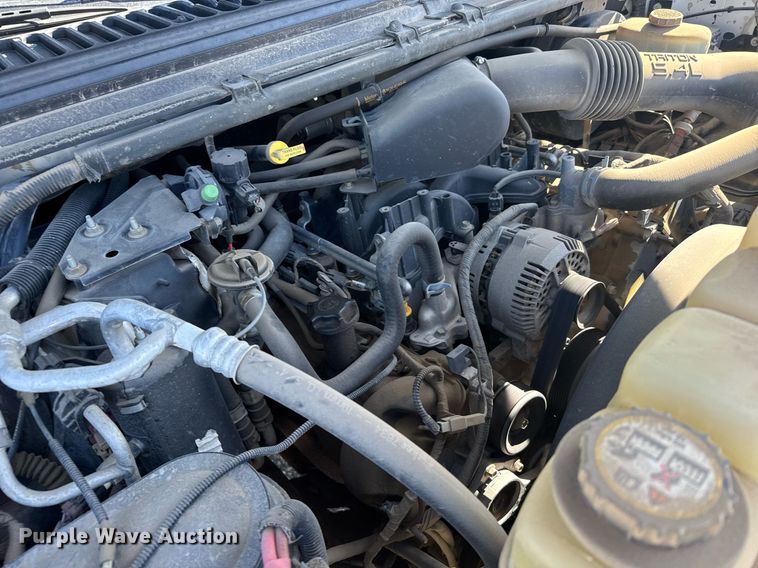 image for item EG6375 2001 Ford Excursion XLT SUV