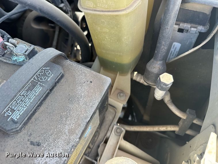 image for item EG6375 2001 Ford Excursion XLT SUV