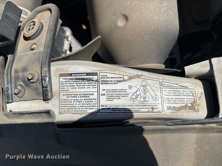 image for item EG6375 2001 Ford Excursion XLT SUV