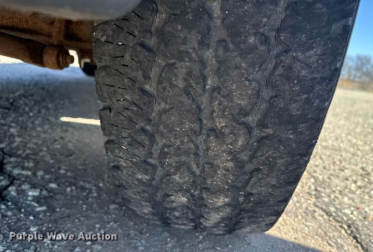 image for item EG6375 2001 Ford Excursion XLT SUV