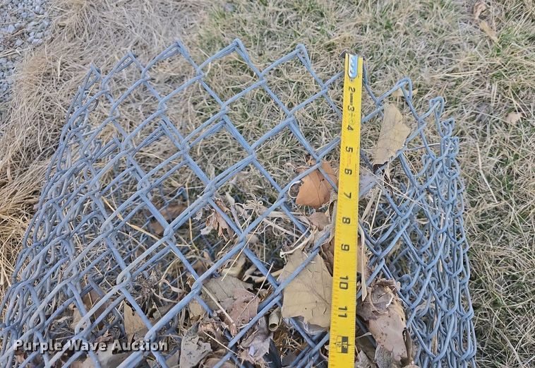 image for item EH8867 (4) rolls of chain link fence