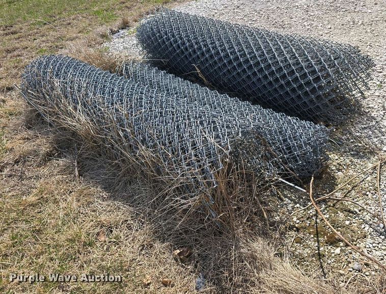 image for item EH8867 (4) rolls of chain link fence