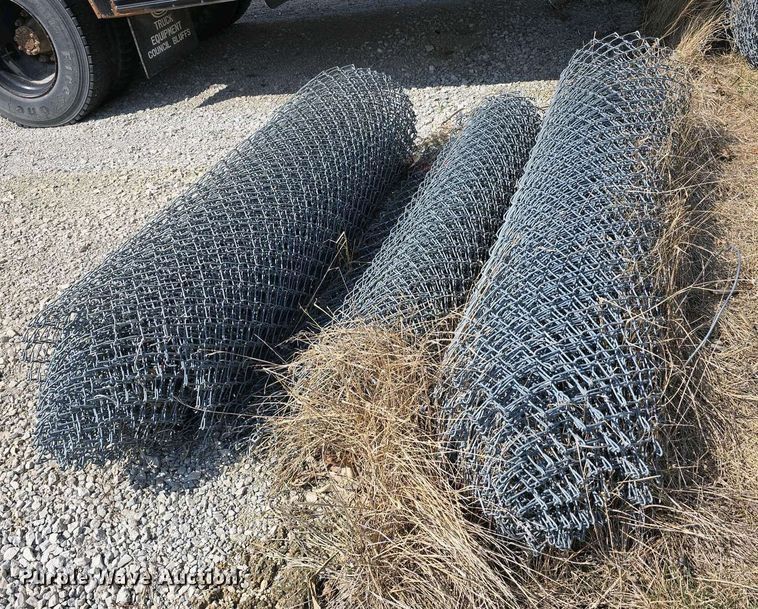 image for item EH8867 (4) rolls of chain link fence