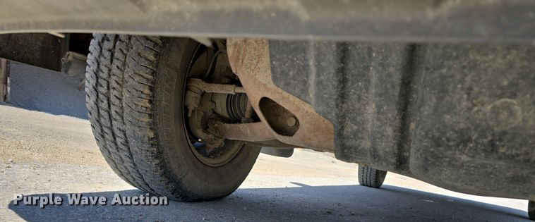 image for item EH8869 2004 Chevrolet Silverado 1500 pickup truck