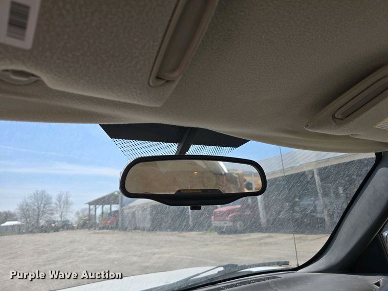 image for item EH8869 2004 Chevrolet Silverado 1500 pickup truck