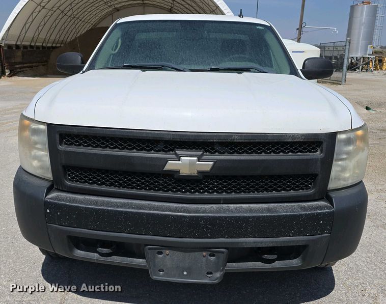 image for item EH8870 2007 Chevrolet Silverado 1500 pickup truck