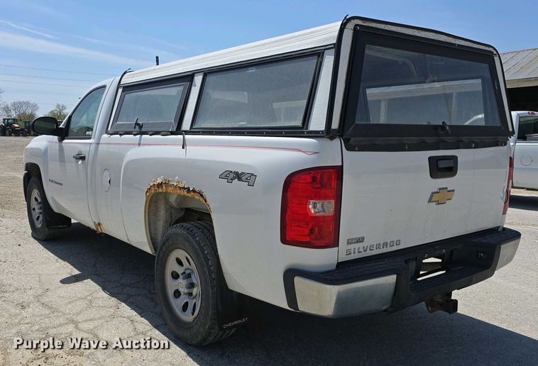 image for item EH8870 2007 Chevrolet Silverado 1500 pickup truck