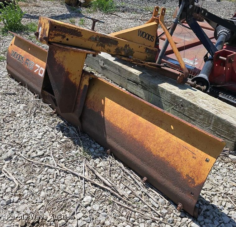 image for item EH8871 Woods RB700 blade