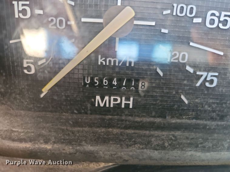 image for item EI8959 1990 Ford F600 dump flatbed truck