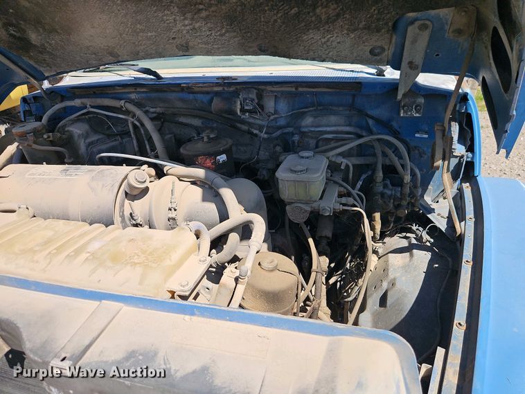 image for item EI8959 1990 Ford F600 dump flatbed truck