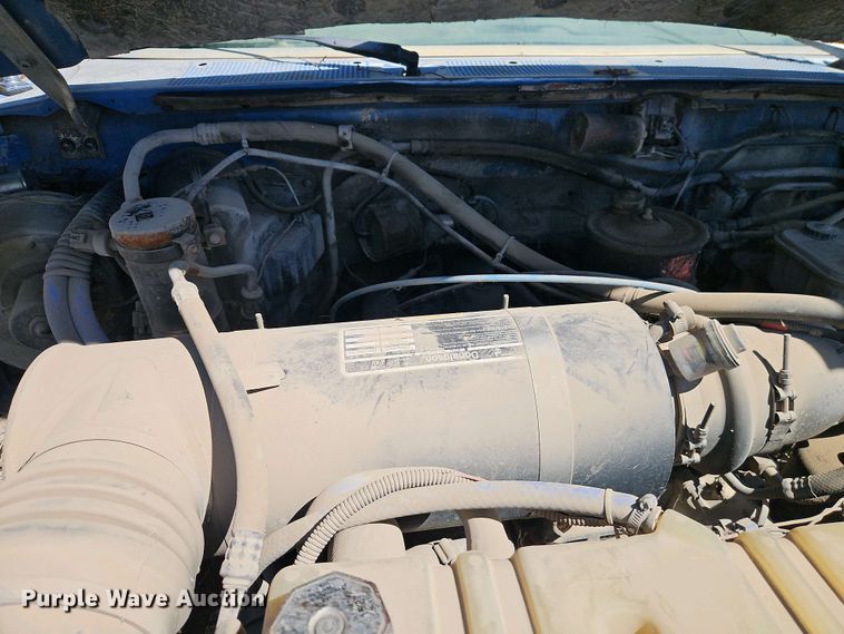 image for item EI8959 1990 Ford F600 dump flatbed truck