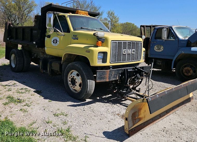 image for item EI8960 1995 GMC TopKick C6 dump truck