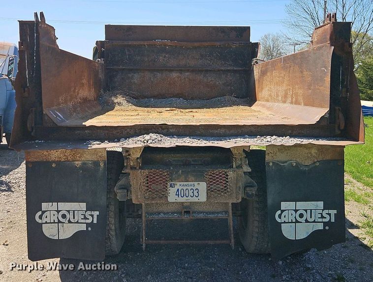 image for item EI8960 1995 GMC TopKick C6 dump truck