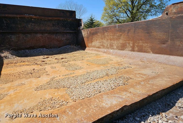 image for item EI8960 1995 GMC TopKick C6 dump truck